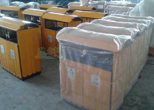 欣方圳鋼木垃圾桶讓成都客戶(hù)稱(chēng)贊